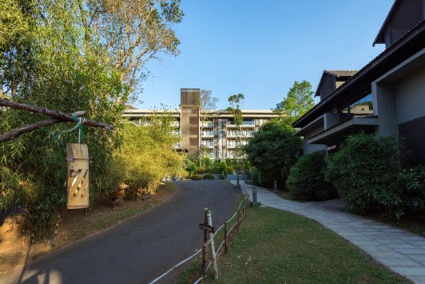 The Mountain Courtyard-4